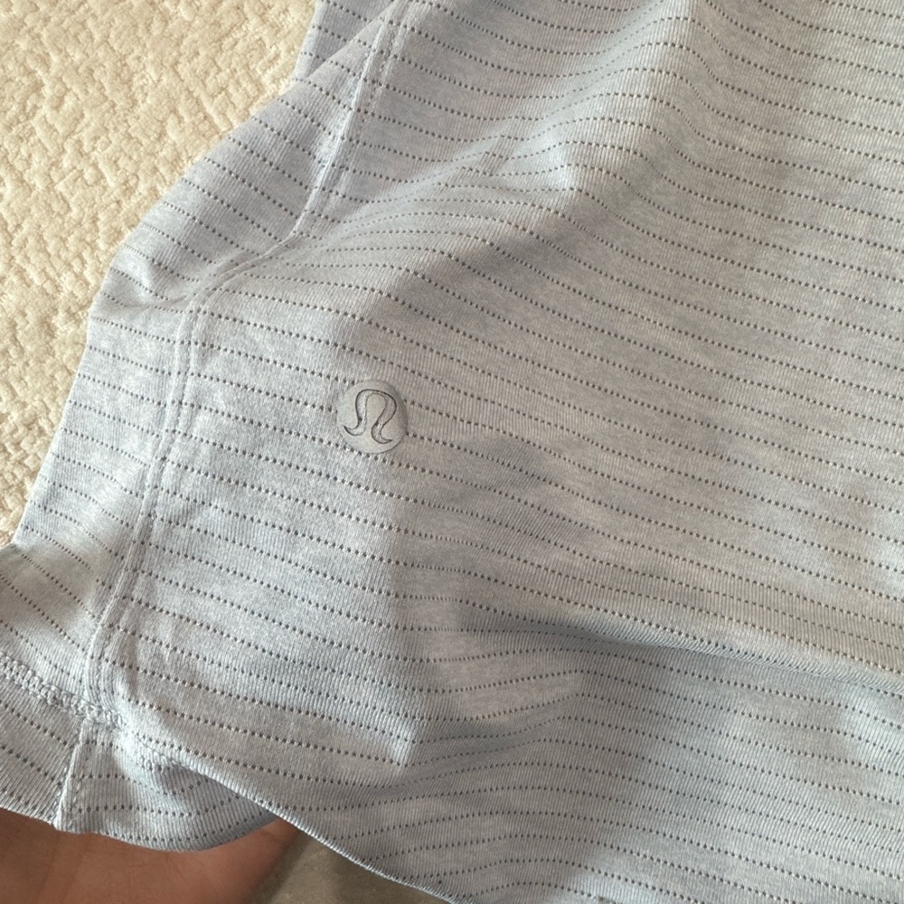 lululemon athletica Light Gray Short Sleeve Tee